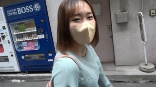 หนุ่มตี๋จีบสาวข้างทางก่อนจะชวนxxxที่ห้องแตกในไหลติ๊งๆ