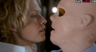 หนังxฟรี ข้อเสียของงานทดลอง ดอกเตอร์โดนมนุษย์ล่องหนย่องมาxxx เกือบเอาตัวไม่รอด