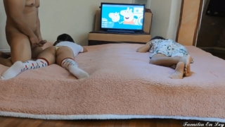 XNXX หลอกให้หลานดูการ์ตูนจนหลับ แล้วแอบชักxxx