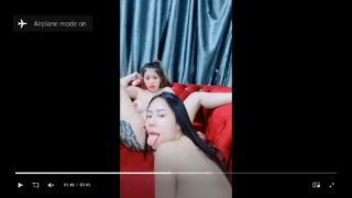 สองสาวเลสเบี้ยนไทยนมใหญ่ ไลฟ์สดเสียงไทย ผลัดกันเลียหีเพื่อน ช่วยตัวเองแหย่หีxxxคลิปหลุดลงกลุ่มลับ ครางโคตรเสียว